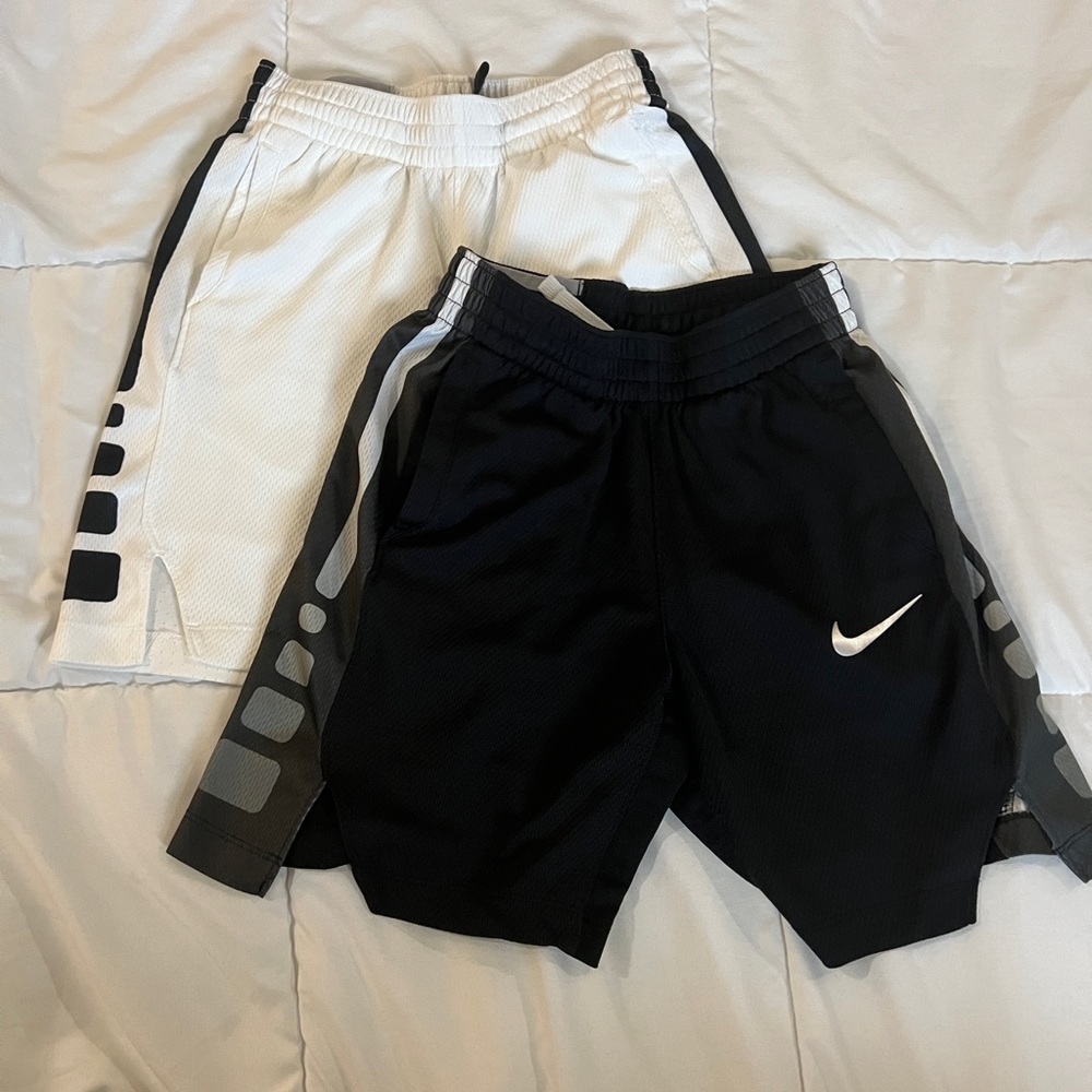 Nike boys basketball short set- size small